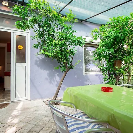 Apartment Mrkonjic Branko & Marija Omis
