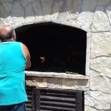 Mrkonjic Branko & Marija Omiš