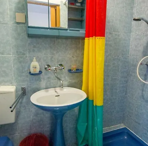 Mrkonjic Branko & Marija * 奥米什